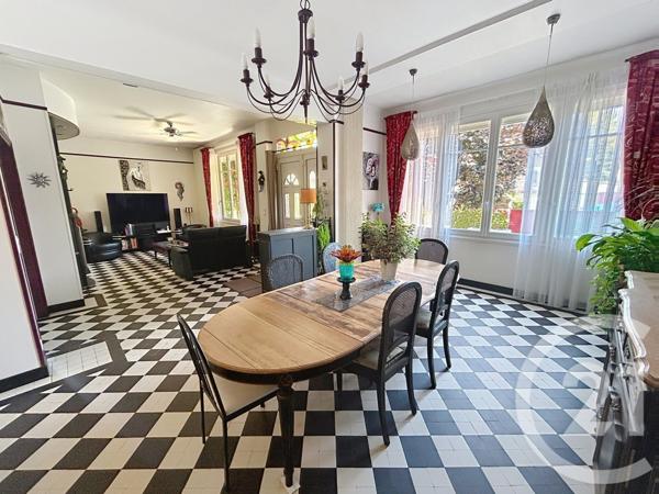 Maison à vendre  8 pièces - 181 m2 SOTTEVILLE LES ROUEN - 76