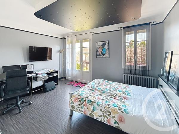 Maison à vendre  8 pièces - 181 m2 SOTTEVILLE LES ROUEN - 76