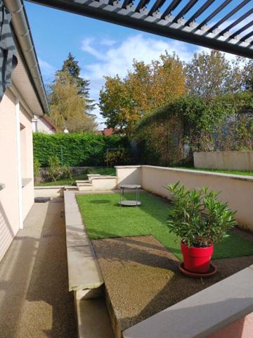 Maison Lons Le Saunier 7 pièce(s) 150 m2