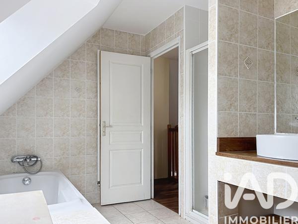 Maison à vendre 6 pièces 133 m² Séné