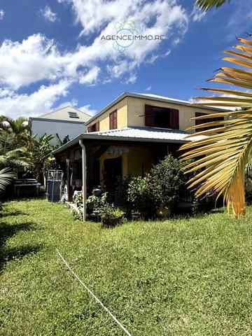 Charmante villa F5 avec jacuzzi à Bellemène St Paul