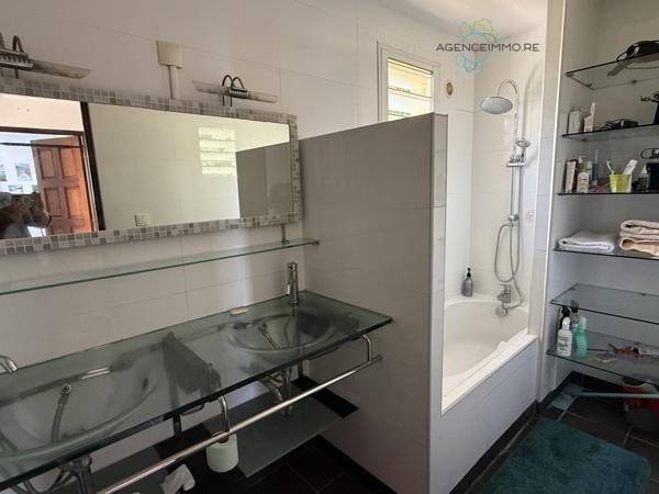 Charmante villa F5 avec jacuzzi à Bellemène St Paul