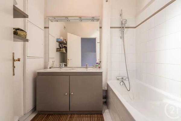 Appartement F4 à vendre  4 pièces - 92 m 2   PARIS  - 75012
