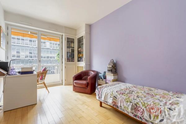 Appartement F4 à vendre  4 pièces - 92 m 2   PARIS  - 75012