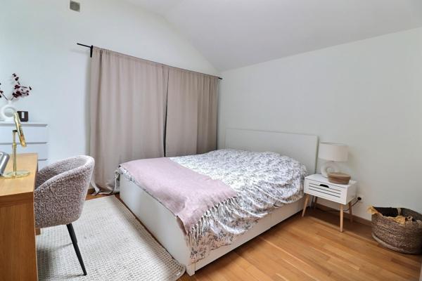 Loft d'exception de plus de 250m2 avec un plateau de 65m2