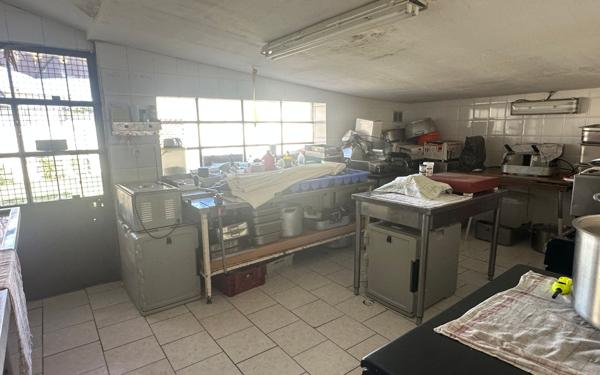 Maison à vendre    3 pièces •  Beautor