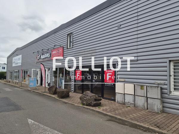 A LOUER - DANS ZONE COMMERCIALE AVENUE DE BISCHWILLER - BEAU LOCAL COMMERCIAL AVEC BEL EMPLACEMENT