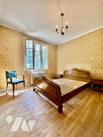 Maison proche centre ville, dans la vallée de Gouëdic