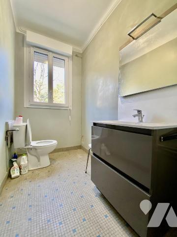 Maison proche centre ville, dans la vallée de Gouëdic