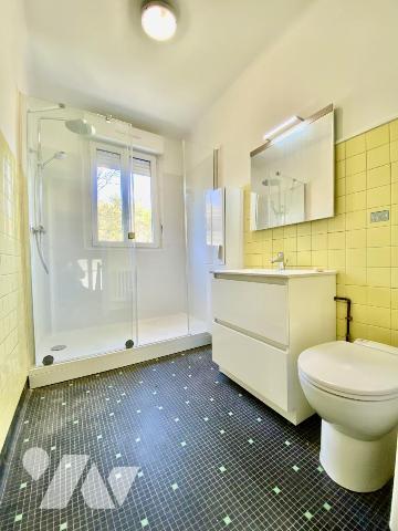 Maison proche centre ville, dans la vallée de Gouëdic