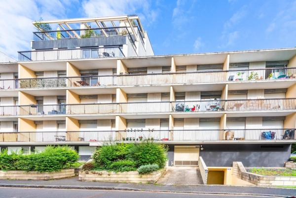 Le Pecq – Quartier Saint-Wandrille – Studio entièrement rénové avec balcon
