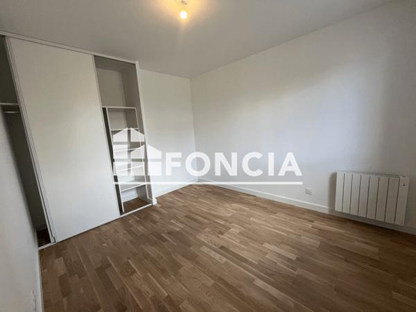 Location Appartement 2 pièces 39.98 m² - 11 RUE DU PETIT BOUILLON Chartres 28000