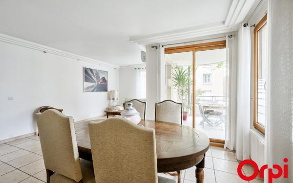 Appartement à vendre    3 pièces • 83,34 m2 Villeurbanne