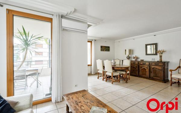 Appartement à vendre    3 pièces • 83,34 m2 Villeurbanne