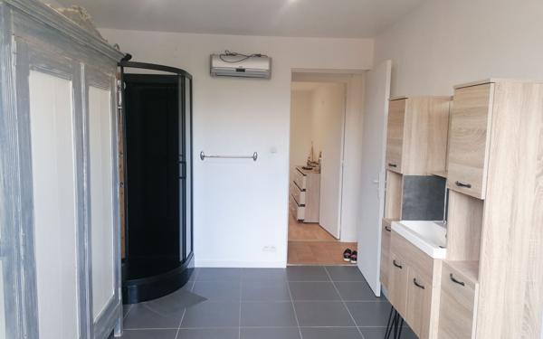 Appartement à louer    3 pièces •  Waben