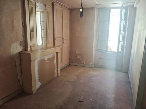 Vente immobilière : Maison de ville à Richelieu  4 pièces 66 m² 34 200 €- EPI Immobilier Richelieu.