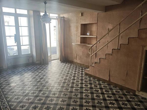 Vente immobilière : Maison de ville à Richelieu  4 pièces 66 m² 34 200 €- EPI Immobilier Richelieu.