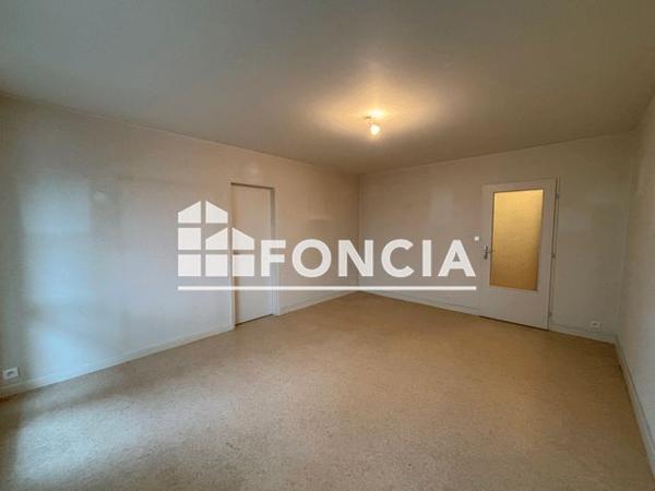 Location Appartement 2 pièces 61.54 m² - RESIDENCE JARDINS DE L'EUROPE Reims 51100