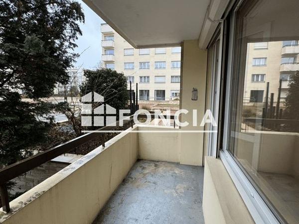 Location Appartement 2 pièces 61.54 m² - RESIDENCE JARDINS DE L'EUROPE Reims 51100