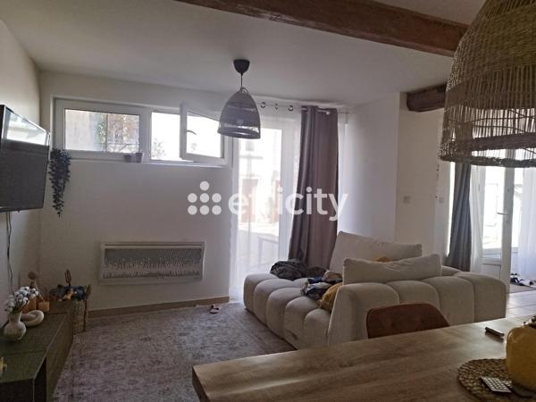 Appartement
         4 pièces
        - 87 m² 182 000 € *