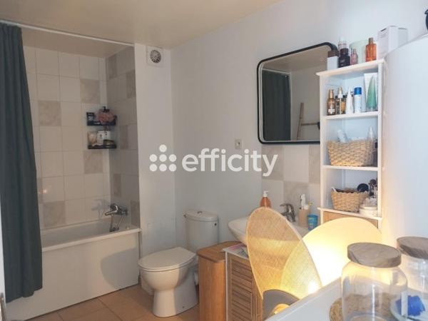 Appartement
         4 pièces
        - 87 m² 182 000 € *