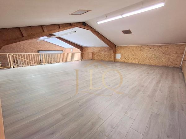 Le camp de base des bâtisseurs - 200 m² de locaux professionnels