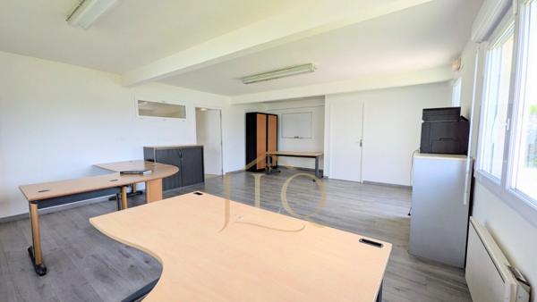Le camp de base des bâtisseurs - 200 m² de locaux professionnels