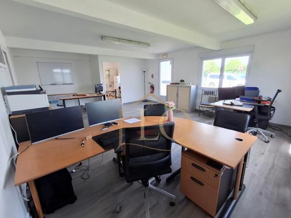 Le camp de base des bâtisseurs - 200 m² de locaux professionnels