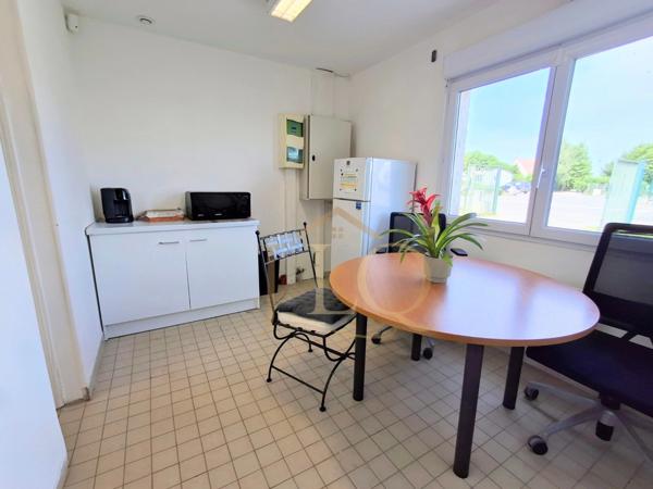 Le camp de base des bâtisseurs - 200 m² de locaux professionnels