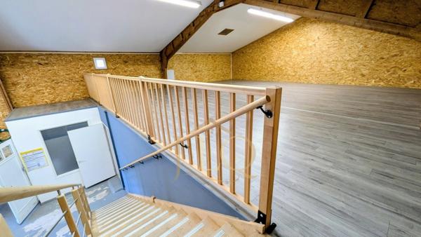 Le camp de base des bâtisseurs - 200 m² de locaux professionnels