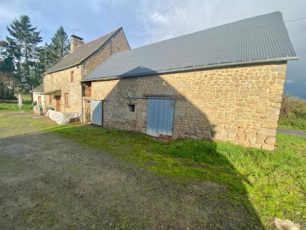 A VENDRE 2 MAISONS à Bazouges-La-Pérouse