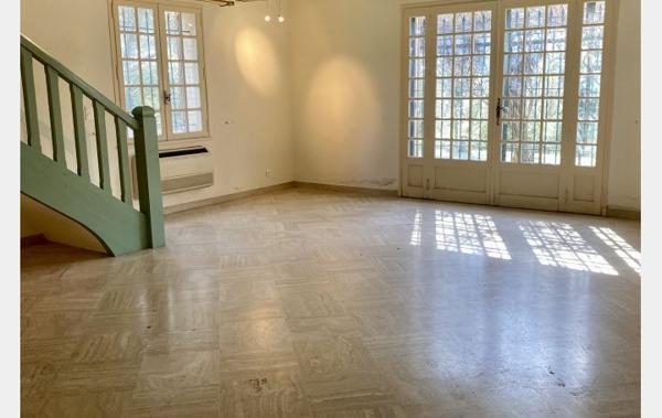 Vente Villa parc de 25000 m2 Carpentras   