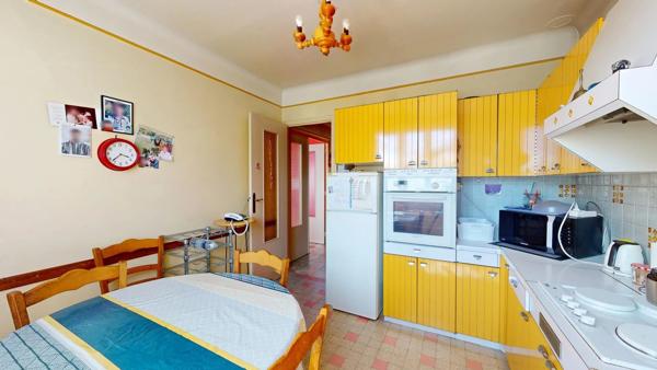 Vente                                                      Maison
                        
                     6 pièces                      93 m2                     à Dugny
