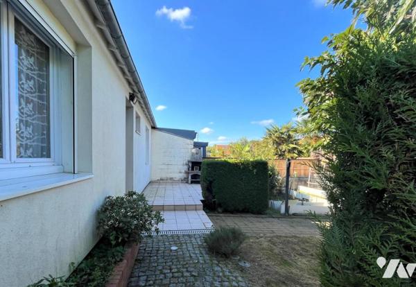 Nantes Nord Hippodrome, maison T3 de 58 m² + combles + garages, sur parcelle de 416 m²