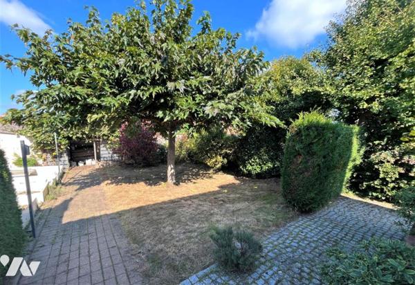 Nantes Nord Hippodrome, maison T3 de 58 m² + combles + garages, sur parcelle de 416 m²