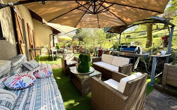 Maison à vendre    6 pièces •  Mouxy