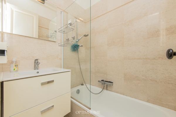 EXCLUSIVITE - Champ-de-Mars - APPARTEMENT 3 pièces avec Terrasse de 33m² + Patio de 5m²