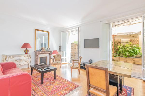 EXCLUSIVITE - Champ-de-Mars - APPARTEMENT 3 pièces avec Terrasse de 33m² + Patio de 5m²
