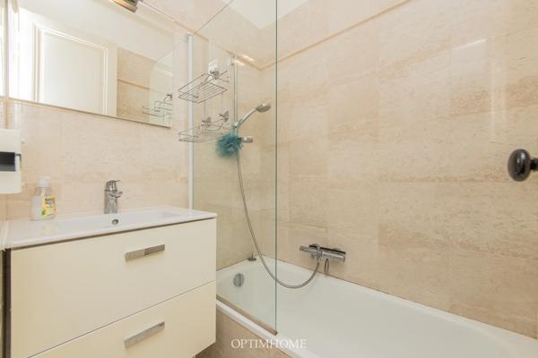 EXCLUSIVITE - Champ-de-Mars -  APPARTEMENT 3 pièces  avec Terrasse de 33m² + Patio de 5m²
