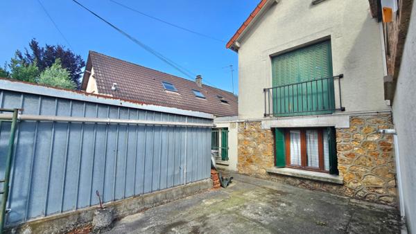 CHARMANTE MAISON 2 PIÈCES 49.90 M² À MORANGIS, AVEC JARDIN AU CALME