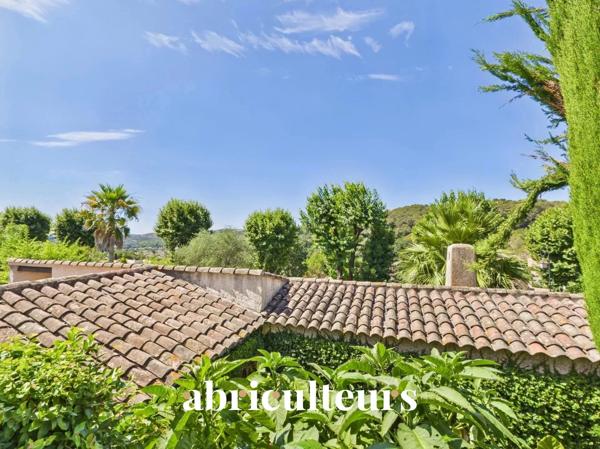 Maison familiale 5 chambres avec piscine et jardin en vente La Colle-sur-Loup (06480)