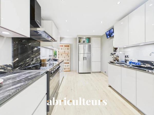 Maison familiale 5 chambres avec piscine et jardin en vente La Colle-sur-Loup (06480)