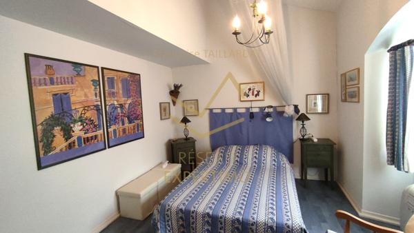 Avignon (84000) Appt de standing de 180 m2 dans l'ancien au dernier étage avec vue sur les toits à 550m du Palais des Papes