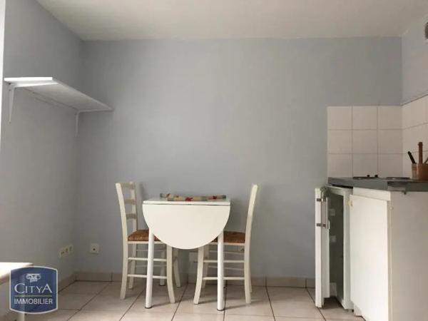 Appartement à louer 1 pièce 16.5m² Bourges (18000)