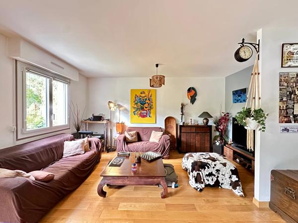 Appartement 4 pièces de 86 m2 en rez-de-jardin avec jardin privatif et terrasse plein sud - GIF SUR YVETTE (91)