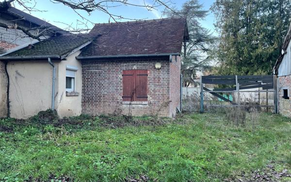 Maison à vendre    2 pièces •  Évreux