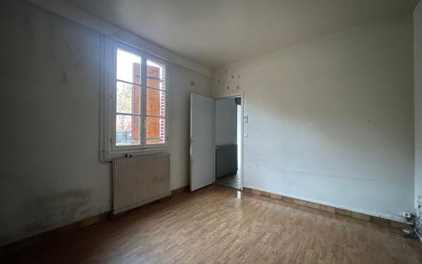 Maison à vendre    2 pièces •  Évreux
