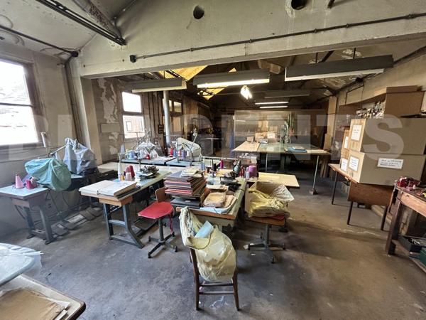 Charmante maison de ville 210m²  avec dépendance et grand jardin Brinon-sur-Armançon