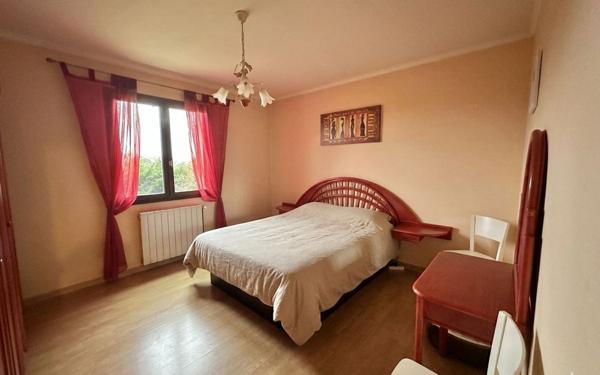 Maison à vendre    6 pièces •  Chantemerle-les-Blés