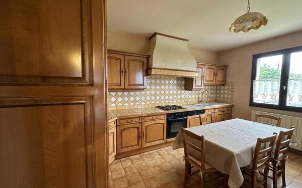 Maison à vendre    6 pièces •  Chantemerle-les-Blés